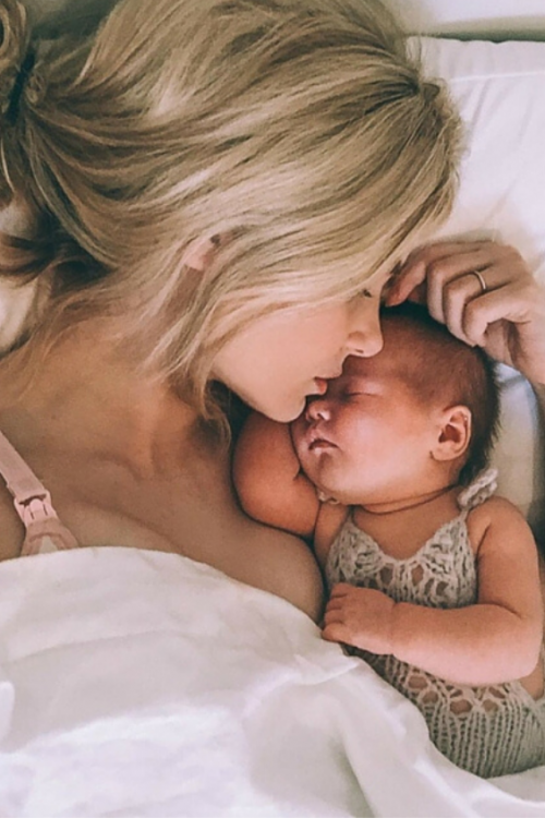 mom and baby photo ideas