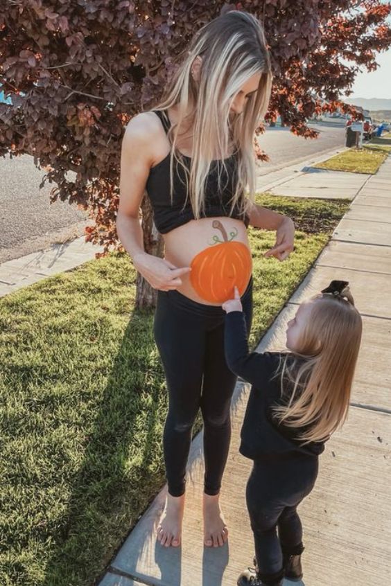 MUST-SEE HALLOWEEN baby ANNOUNCEMENTS
