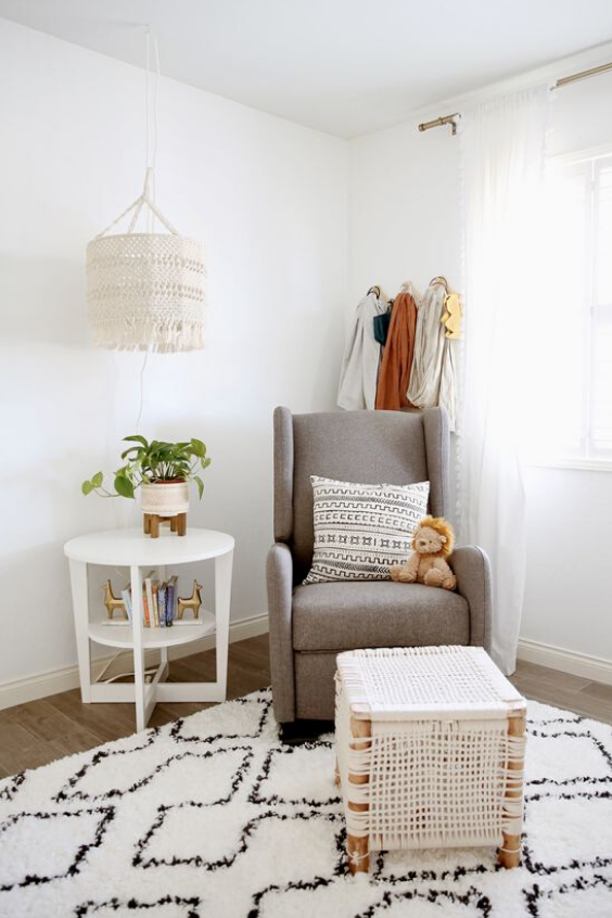 NURSING-NOOK-IDEAS-FOR-BREASTFEEDING-9